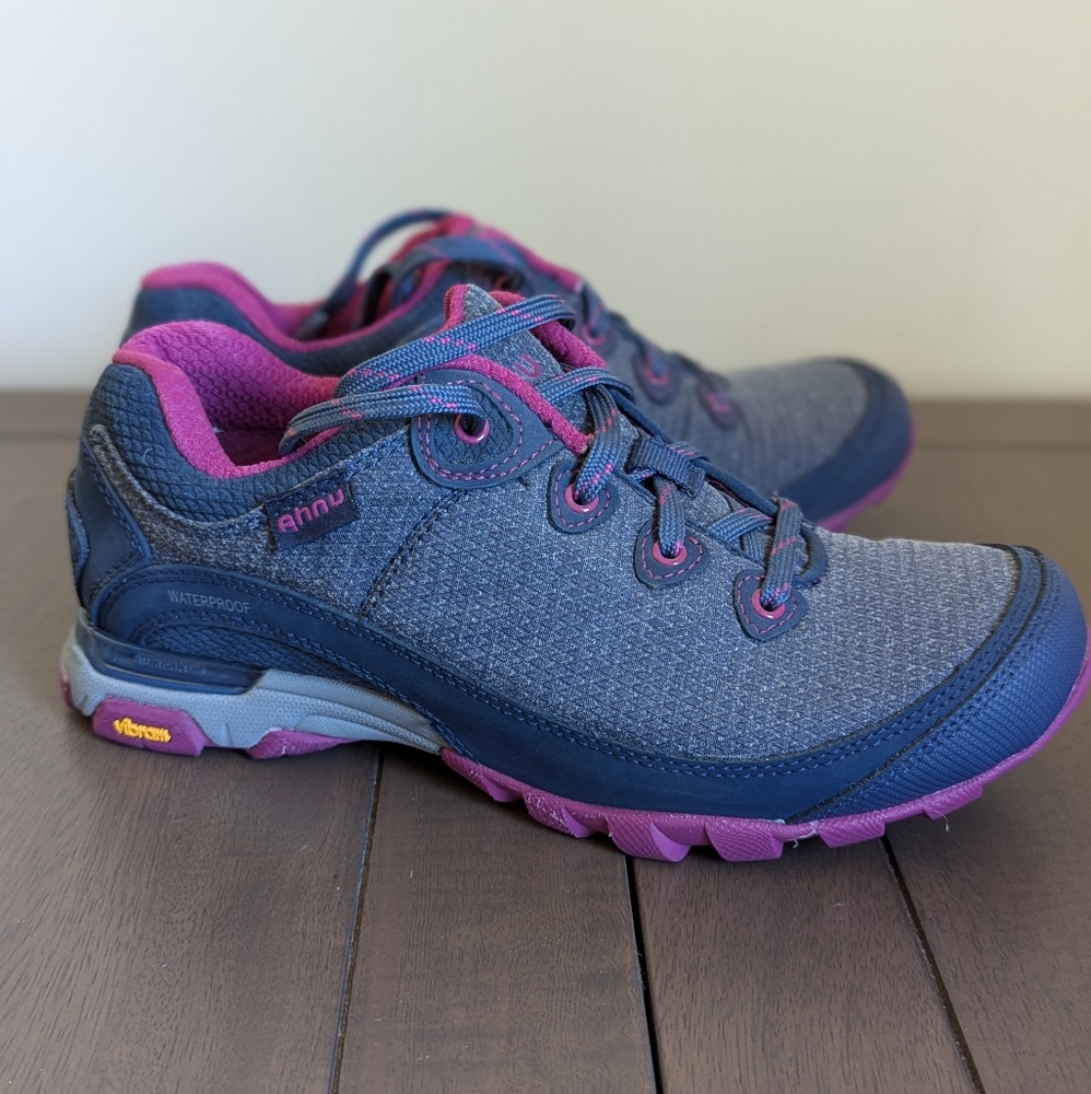 Teva Ahnu hiking shoes
